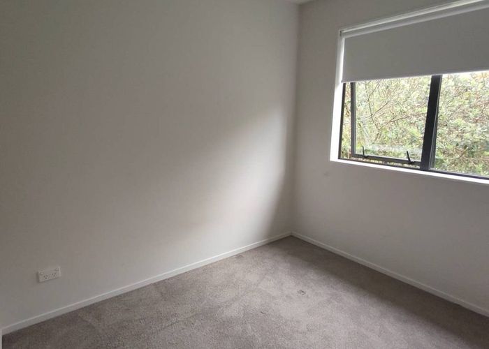  at 39B Awarukau Road, Glenfield, North Shore City, Auckland