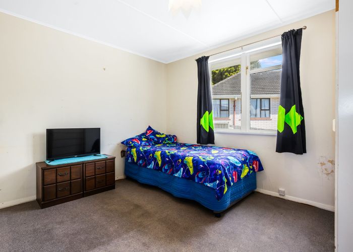  at 11 Ngahue Crescent, Elsdon, Porirua