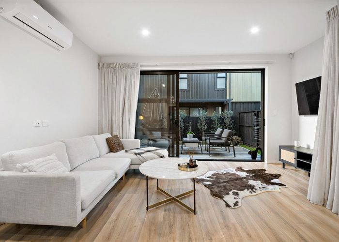  at 44 Glidepath Road, Hobsonville, Waitakere City, Auckland
