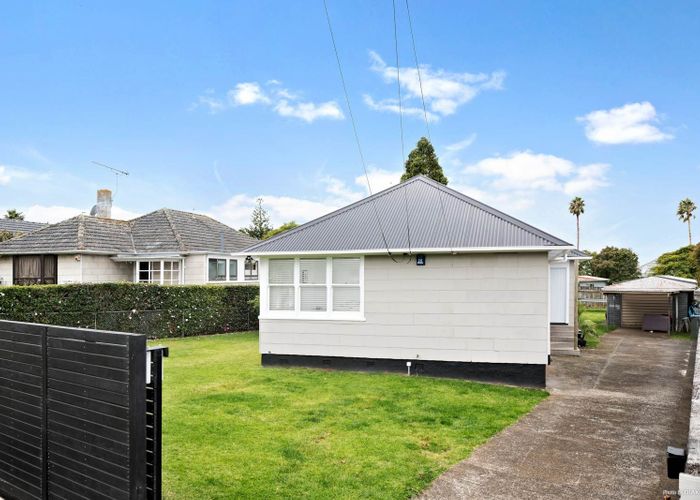  at 20 Pirangi Street, Point England, Auckland City, Auckland