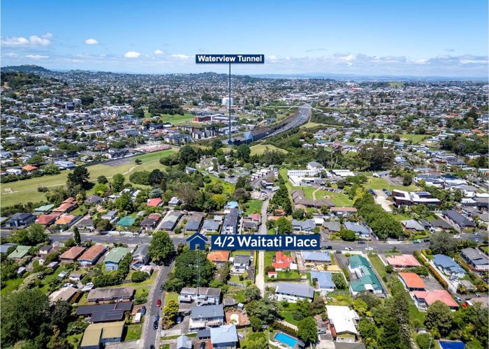  at 4/2 Waitati Place, New Windsor, Auckland City, Auckland