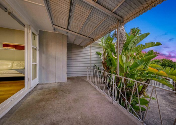  at 3 Endeavour Street, Blockhouse Bay, Auckland