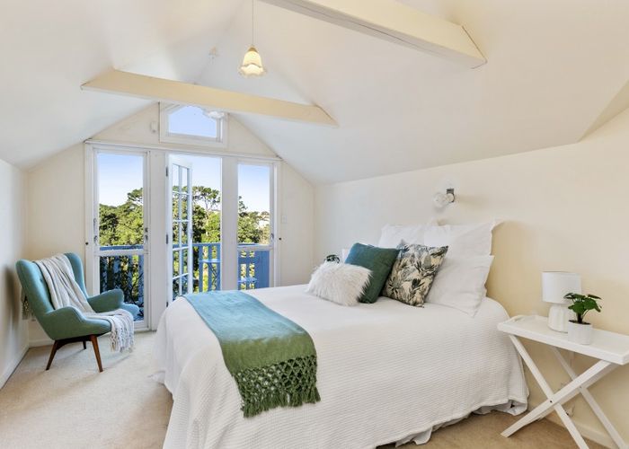  at 61A Garden Road, Northland, Wellington
