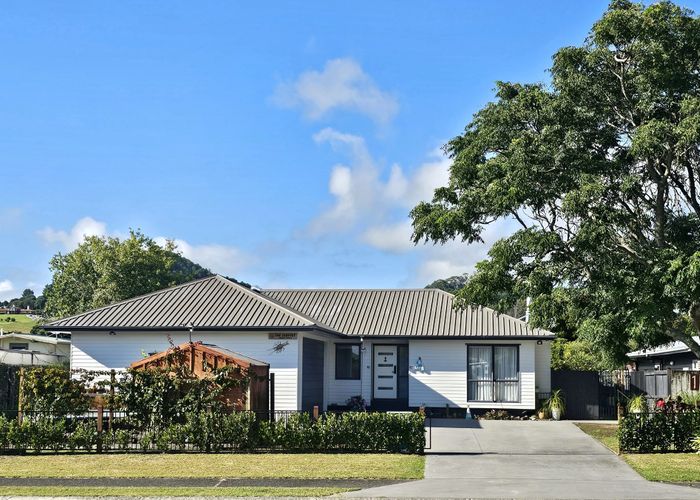  at 13 Martin Place, Cooks Beach, Whitianga