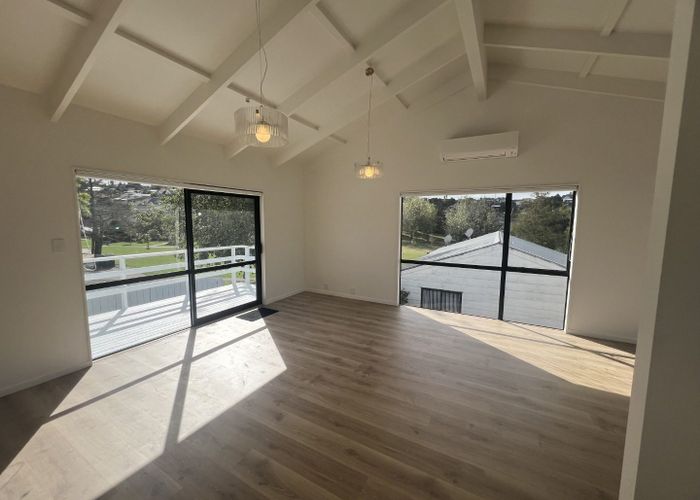  at 1/54 Trias Road, Totara Vale, North Shore City, Auckland