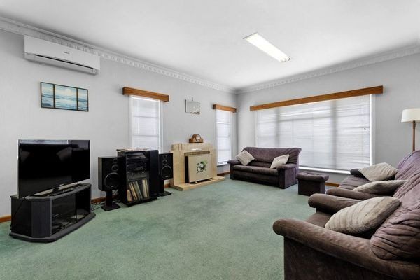  at 11 Charles Crescent, Beerescourt, Hamilton