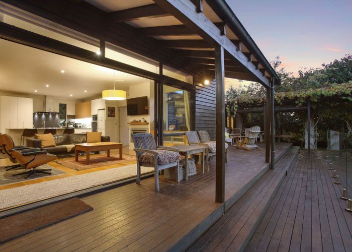  at 28  Wicklam Lane, Greenhithe, North Shore City, Auckland