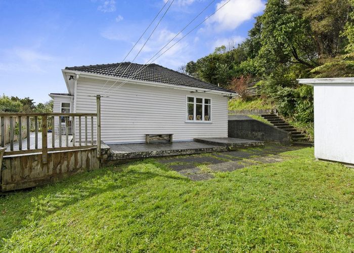  at 33 Woodvale Grove, Fairfield, Lower Hutt, Wellington