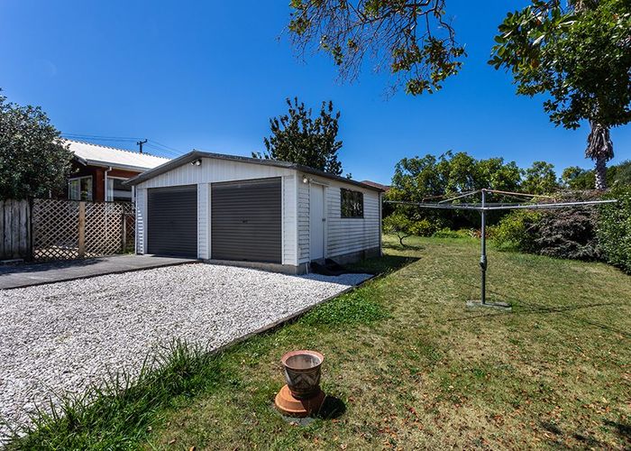  at 4 Kiwitea Street, Sandringham, Auckland