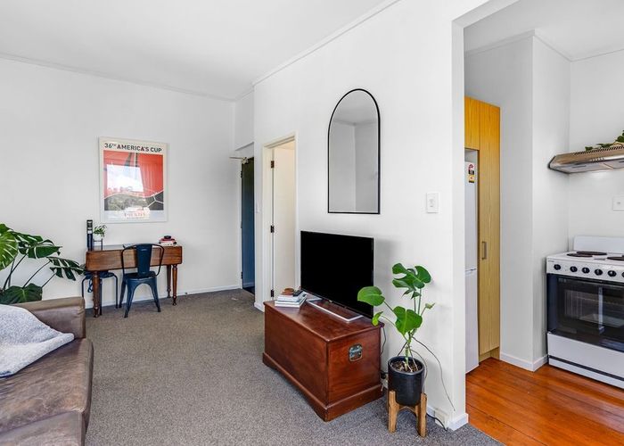  at 9/90 Crummer Road, Grey Lynn, Auckland City, Auckland