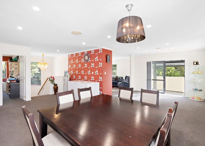  at 26 The Enclave, Totara Heights, Manukau City, Auckland