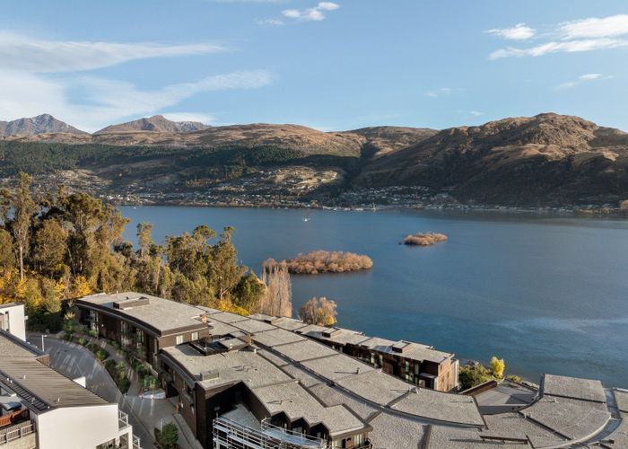 at 4 Northview Terrace, Kelvin Heights, Queenstown-Lakes, Otago