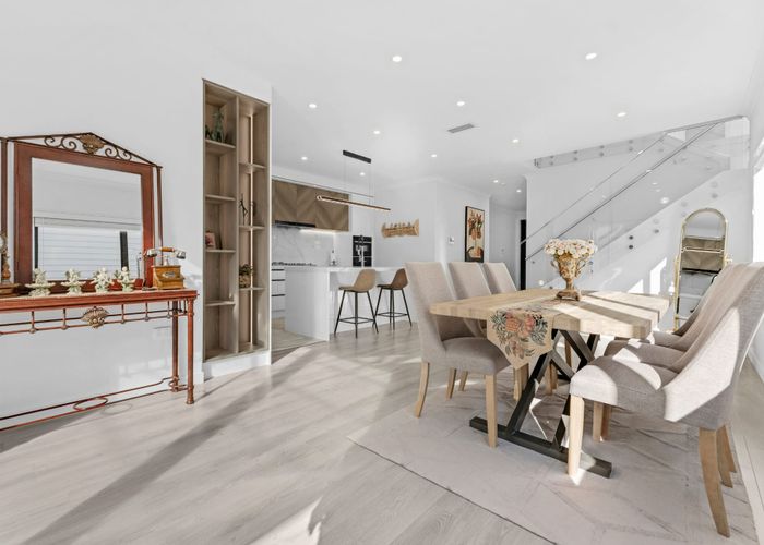  at 5 Woodacre Street, Flat Bush, Manukau City, Auckland
