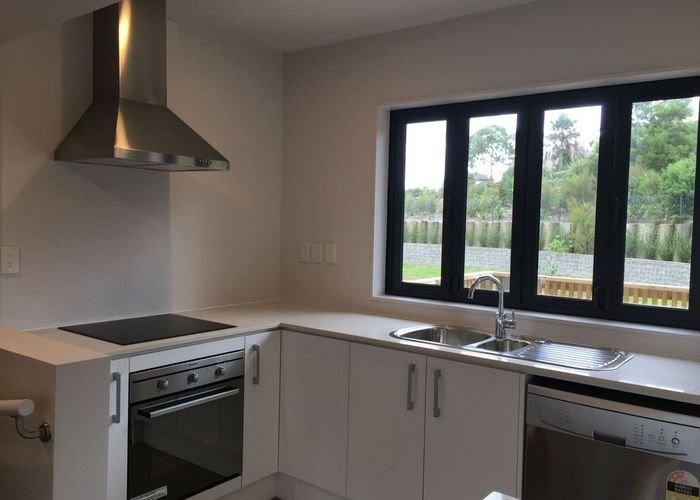  at 5 Kanona Way, Albany, North Shore City, Auckland