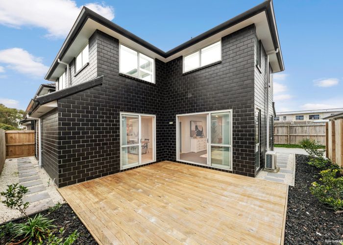  at 32A Daventry Street, Waterview, Auckland