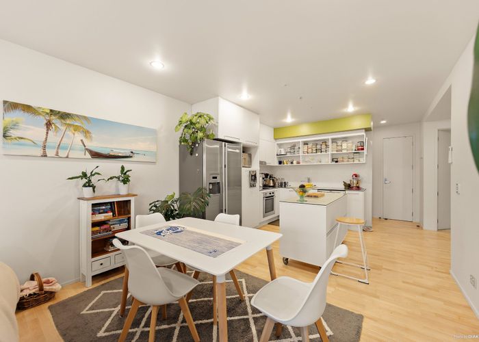  at 1109/30 Beach Road, Auckland Central, Auckland