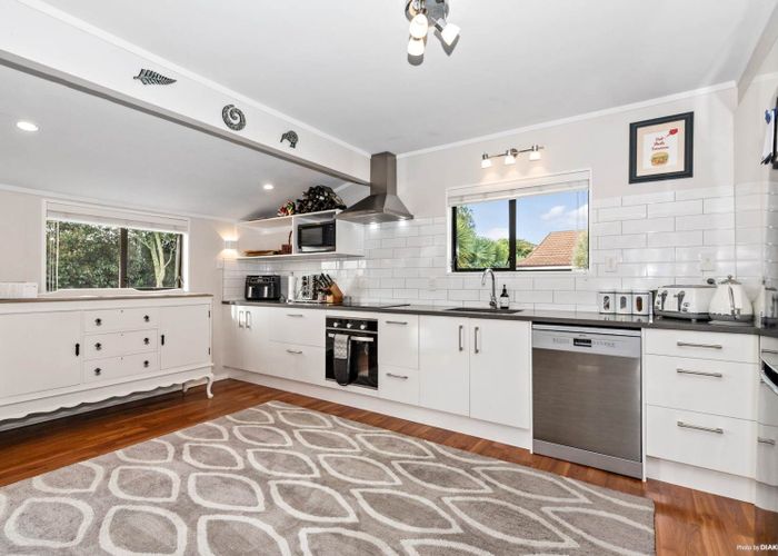  at 154 Wellington Street, Pukekohe, Franklin, Auckland
