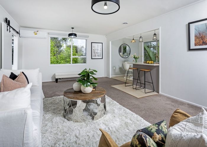  at 16 West Glade Crescent, Birkdale, North Shore City, Auckland