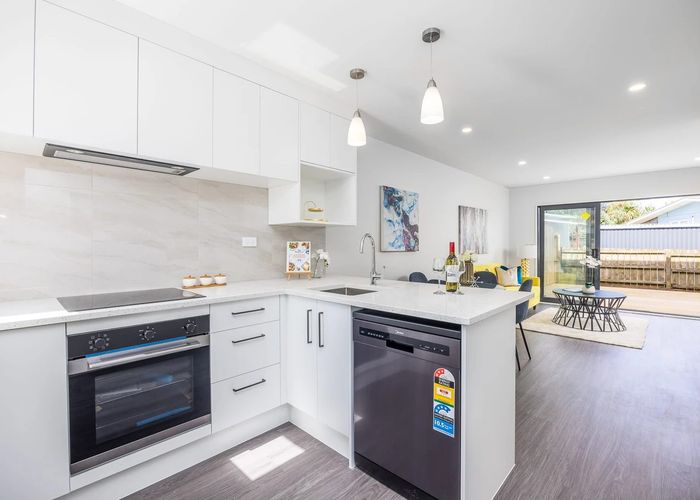  at 5/8 Blanes Road, Weymouth, Manukau City, Auckland