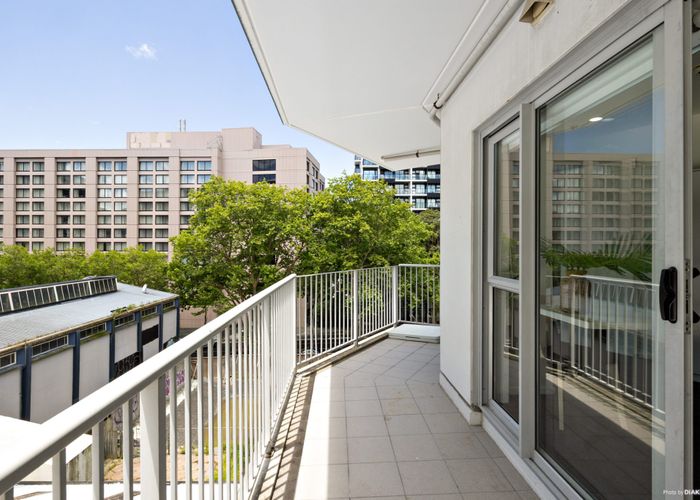  at 2D/208 Hobson Street, Auckland Central, Auckland