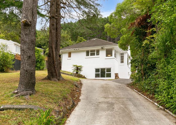  at 60 Elmslie Road, Pinehaven, Upper Hutt