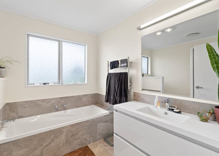  at 3 Veronica Place, Bell Block, New Plymouth