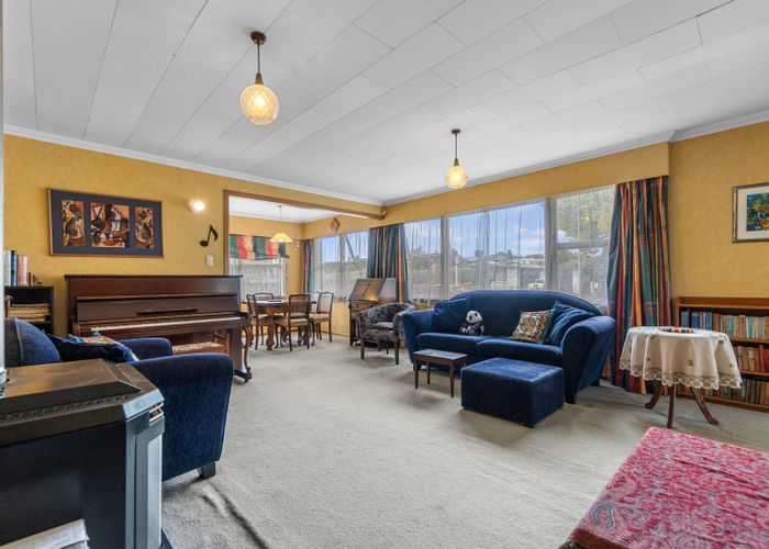  at 74 Aberdeen Drive, Dinsdale, Hamilton