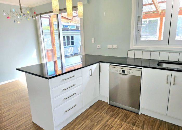  at 5 Holyoake Crescent, Avalon, Lower Hutt, Wellington