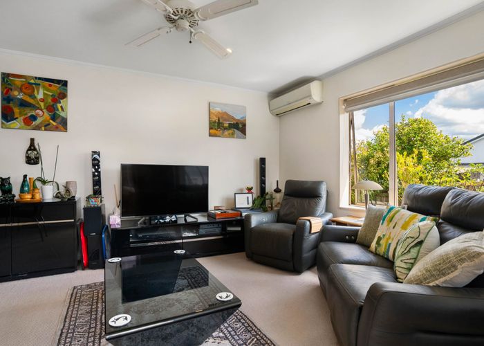  at 10 Palm Lane, Red Beach, Whangaparāoa