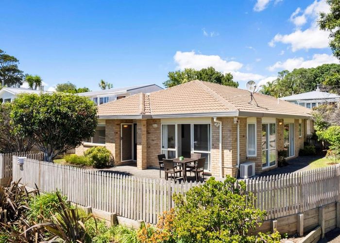  at 1/44 County Road, Torbay, Auckland