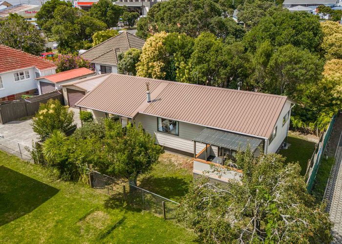  at 2/46 Delta Avenue, New Lynn, Auckland