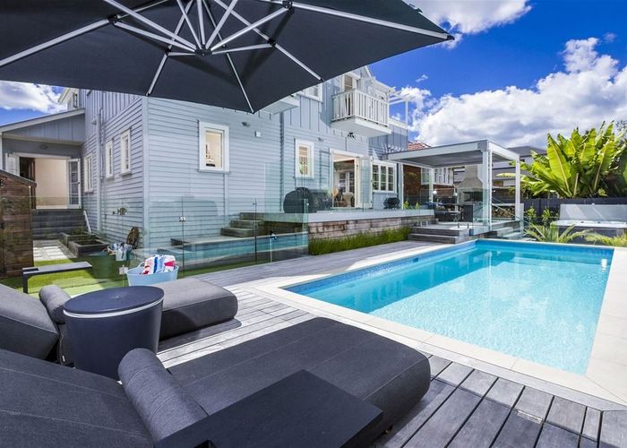  at 209 Hurstmere Rd, Takapuna, North Shore City, Auckland