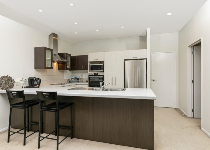  at 2 Durbin Court, Greenhithe, Auckland