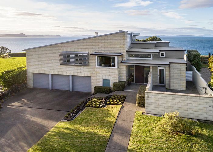  at 82 Ardern Avenue, Stanmore Bay, Whangaparaoa