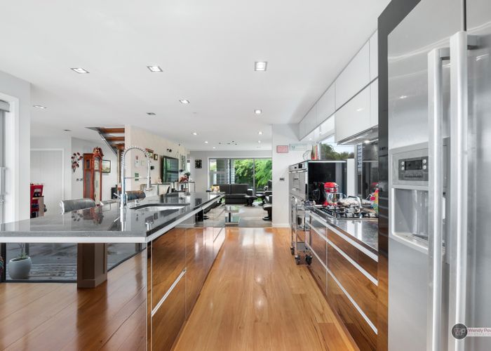  at 11 Marina Grove, Hutt Central, Lower Hutt