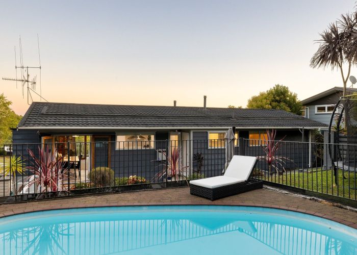  at 24 Rothesay Place, Dinsdale, Hamilton
