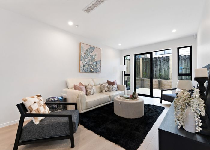  at 21C Crosby Road, West Harbour, Waitakere City, Auckland