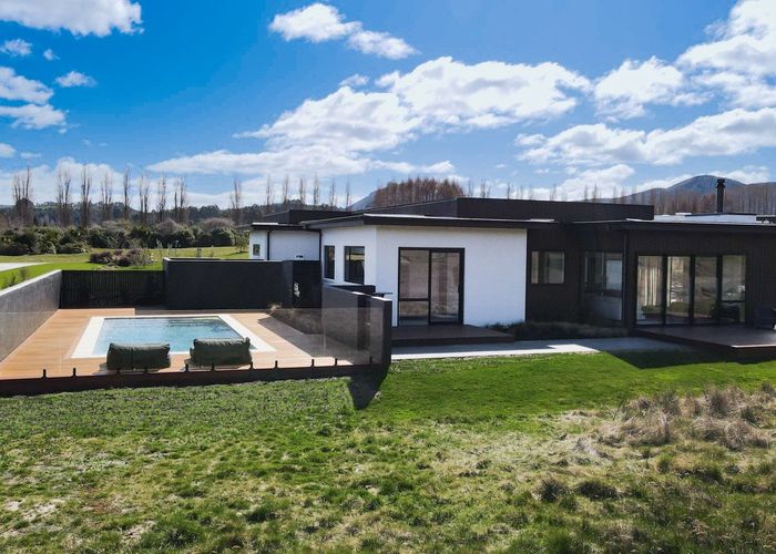  at 14 The Fairways, Kinloch, Taupo