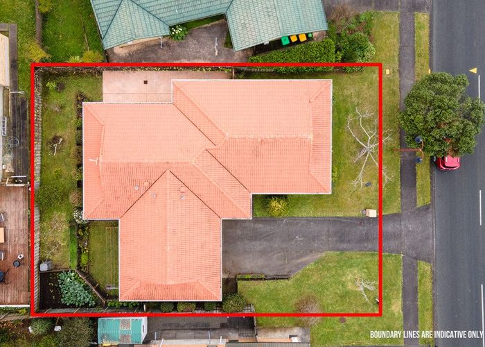  at 112 Buscomb Avenue, Henderson, Auckland