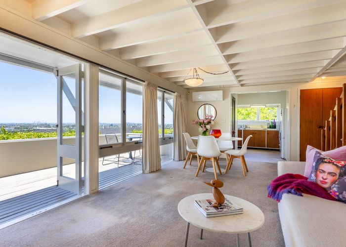  at 212 Metcalfe Road, Ranui, Auckland