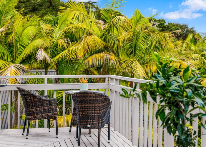  at 2/18 Simon Ellice Drive, Bayview, North Shore City, Auckland