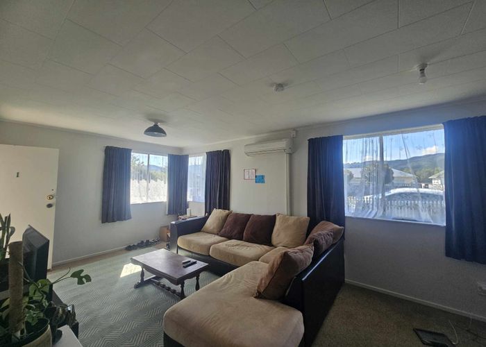  at 1/728 Fergusson drive, Elderslea, Upper Hutt, Wellington