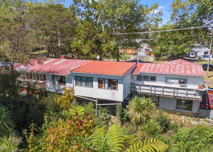  at 99 Seabrook Avenue, New Lynn, Waitakere City, Auckland