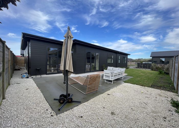  at 6 Twin Palm Lane, Papamoa Beach, Tauranga, Bay Of Plenty