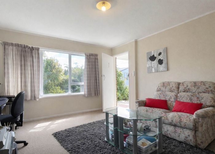  at 2/13 Koromiko Street, New Lynn, Waitakere City, Auckland