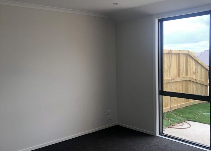  at 70 Pragma Rise, Huntington, Hamilton