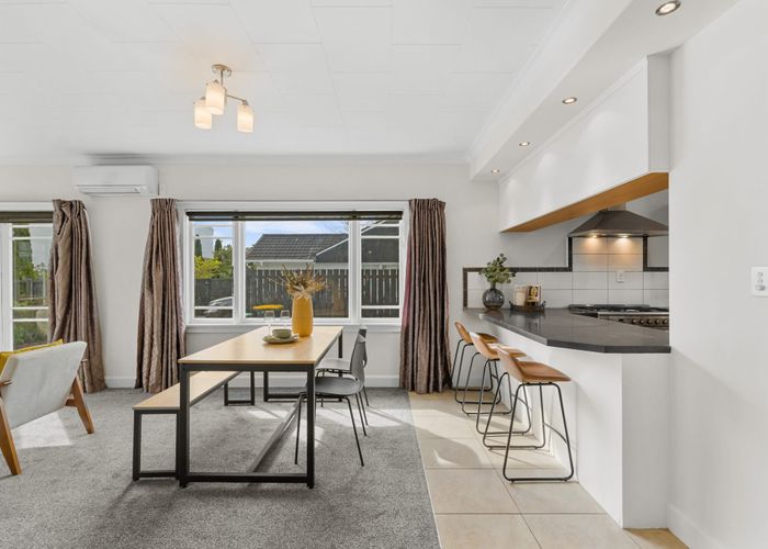  at 15 Roa Road, Fendalton, Christchurch