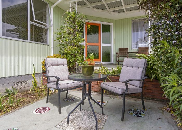  at 9 Severn Place, Spotswood, New Plymouth