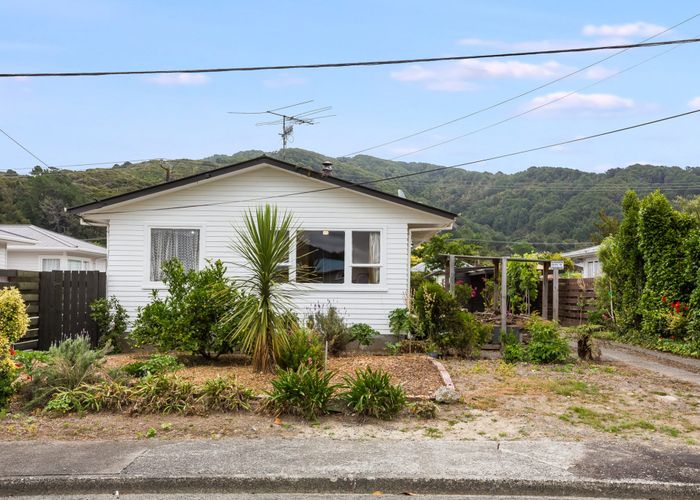  at 31 Karamu Crescent, Wainuiomata, Lower Hutt, Wellington