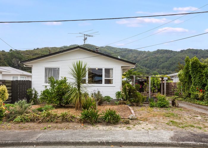  at 31 Karamu Crescent, Wainuiomata, Lower Hutt